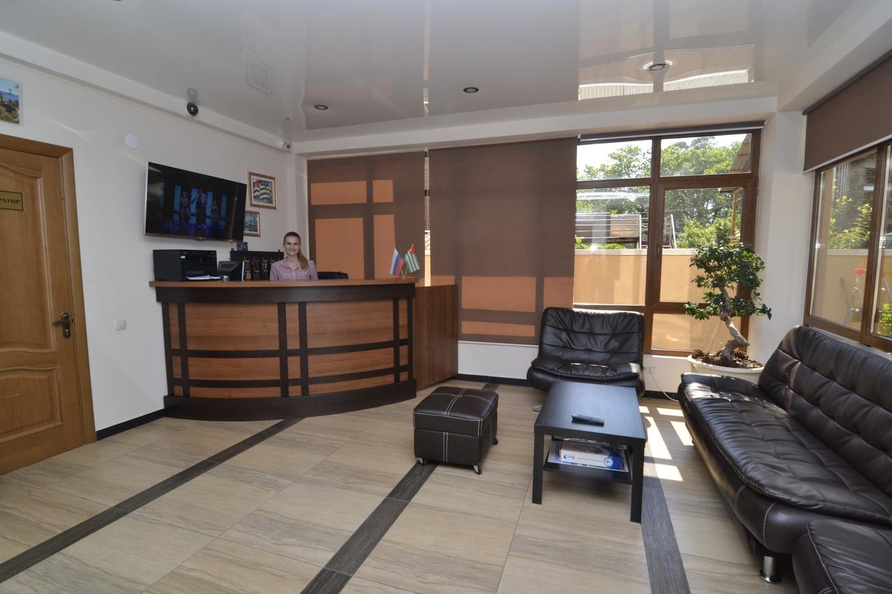 Arda Hotel Gagra Buitenkant foto