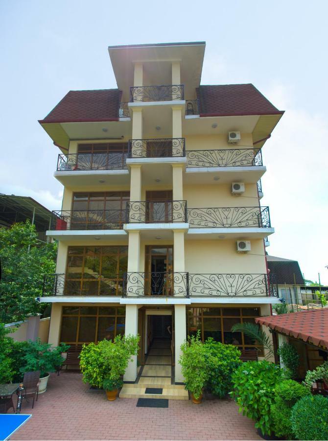 Arda Hotel Gagra Buitenkant foto