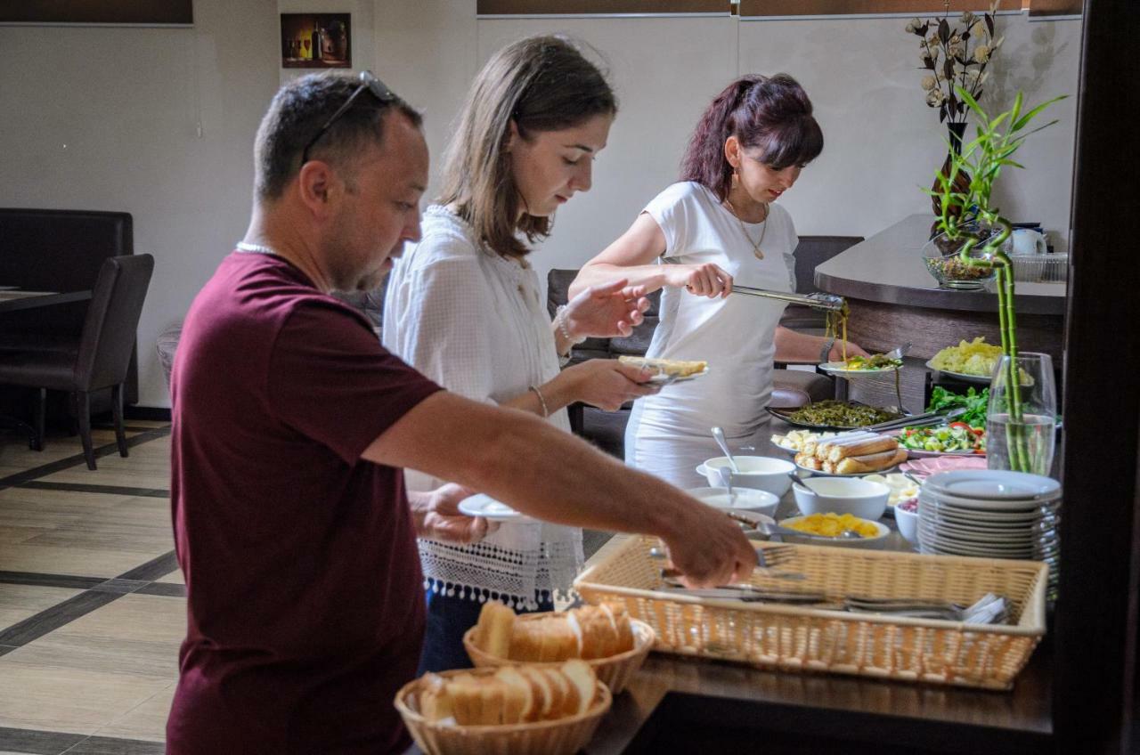 Arda Hotel Gagra Buitenkant foto